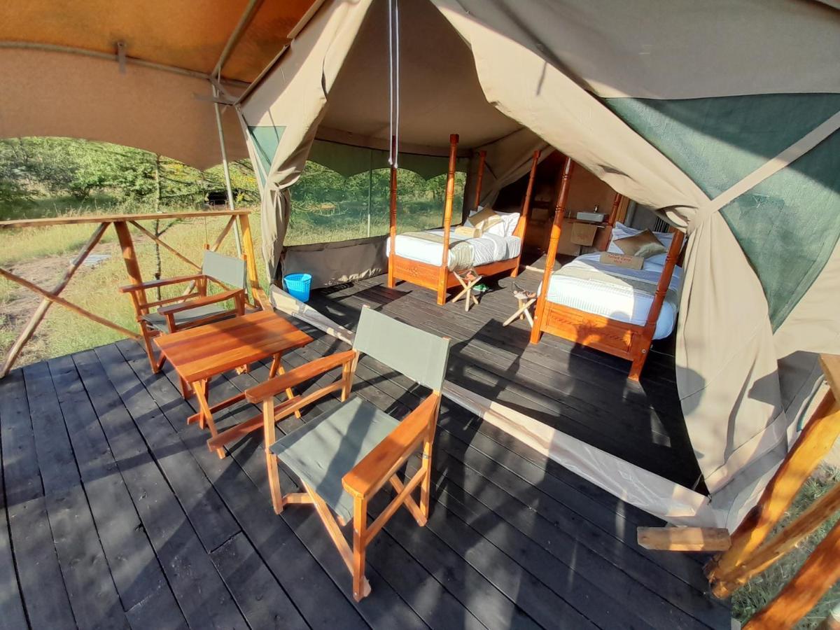 Tayari Luxury Tented Camp - Mara Hotell Sekenani Exteriör bild